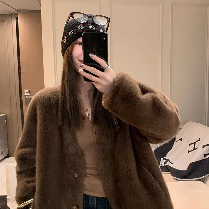 布朗尼~仿皮毛一体冬季新款时尚领气质毛毛外套
