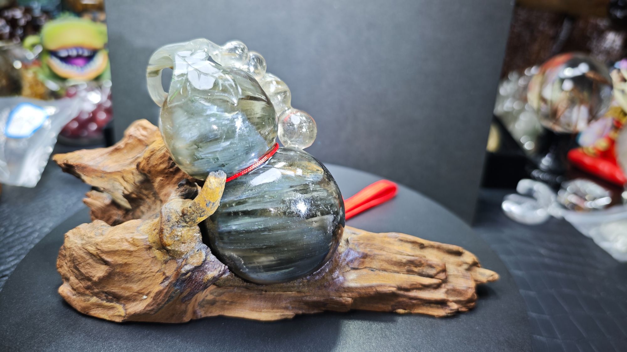 水晶珠宝半成品未镶嵌摆件 — 天然灰兔毛发晶大葫芦雕刻件