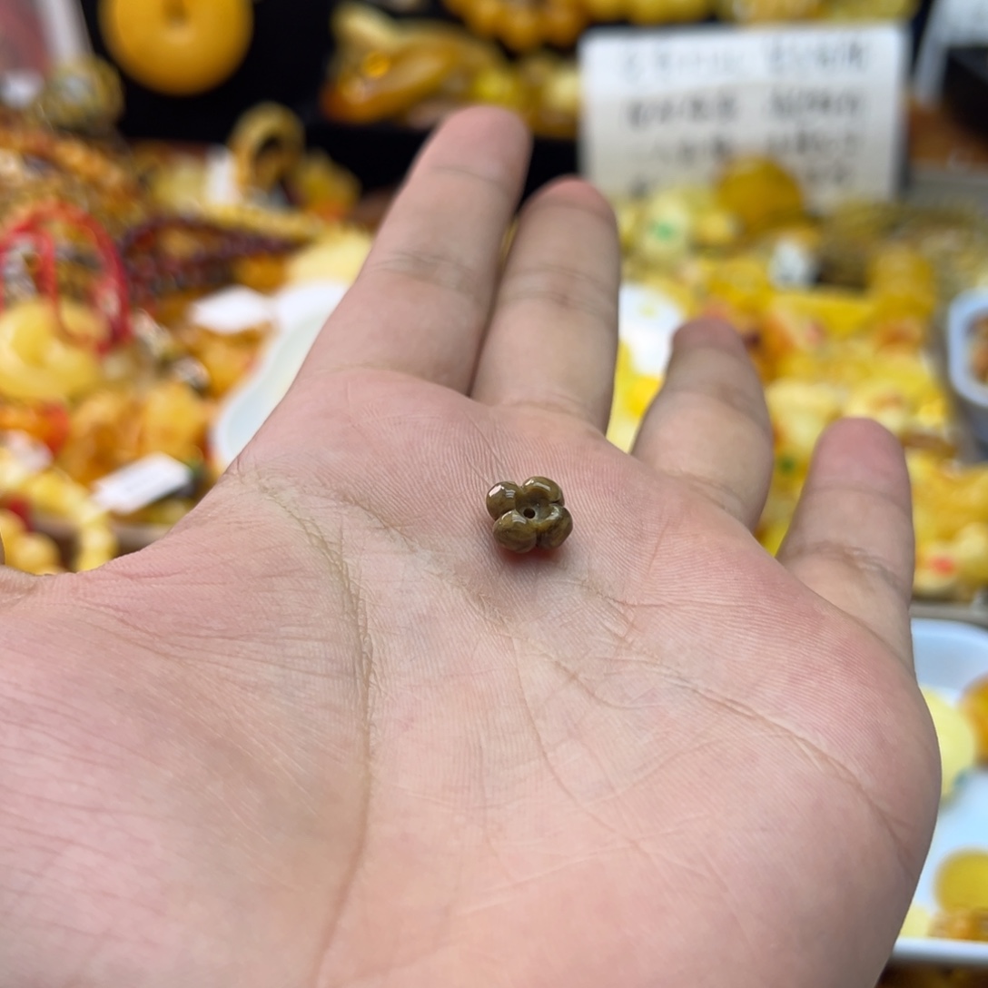 无***油琥珀未镶嵌裸石蜜蜡桂花0.2g