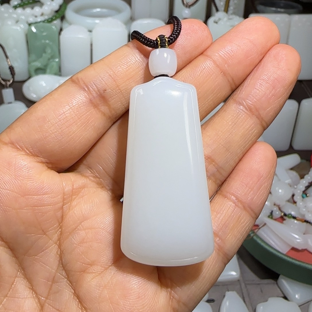 和田玉未镶嵌颈饰六*