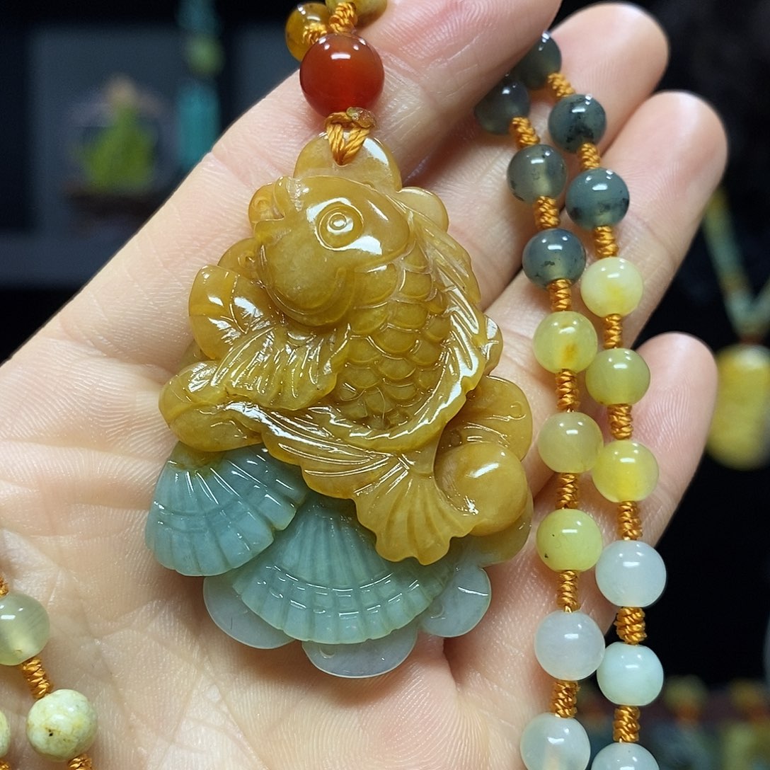 未镶嵌岫玉挂件吊坠