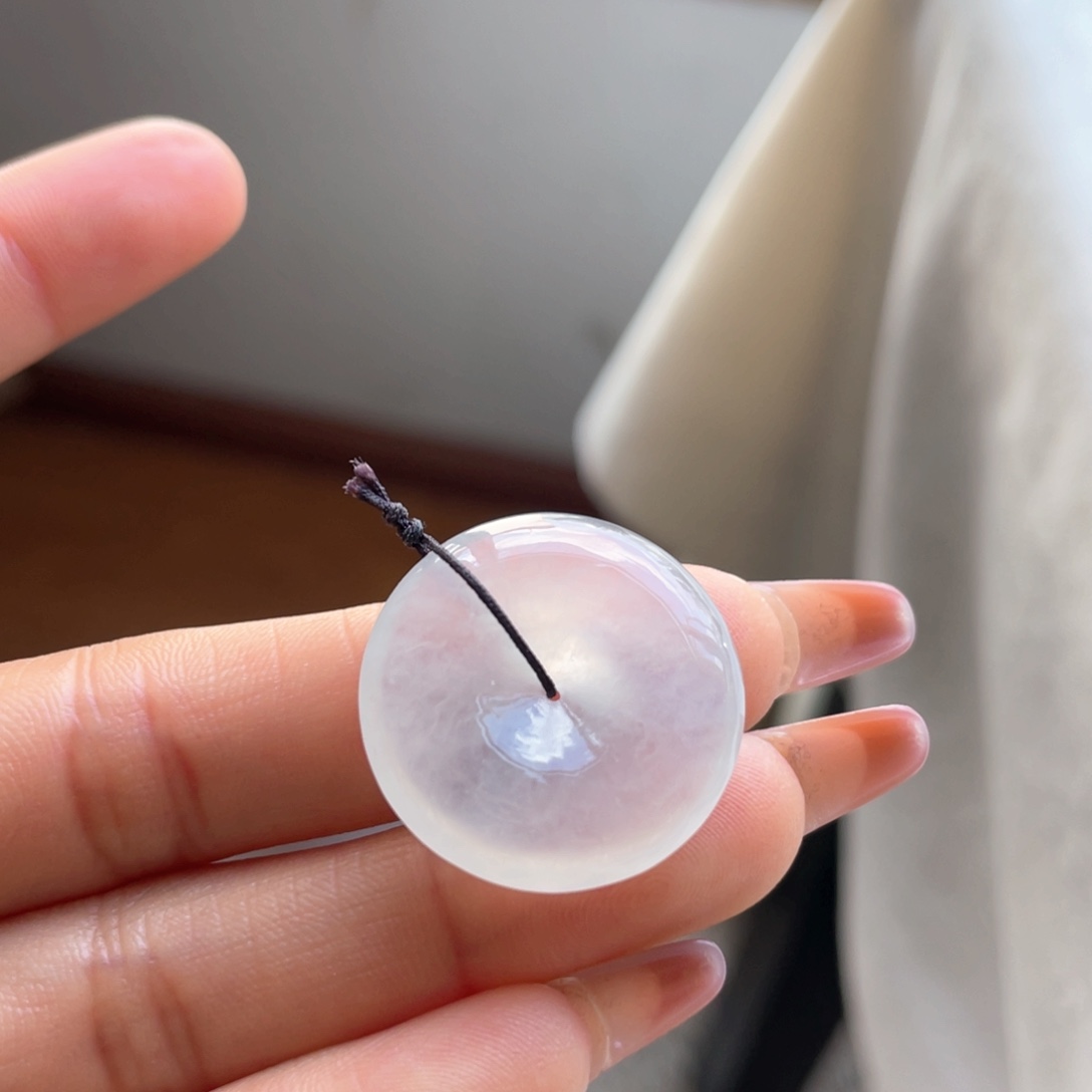 翡翠颈饰未镶嵌平安扣