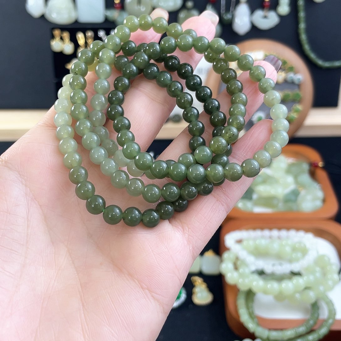 和田玉（糖玉）挂件未镶嵌