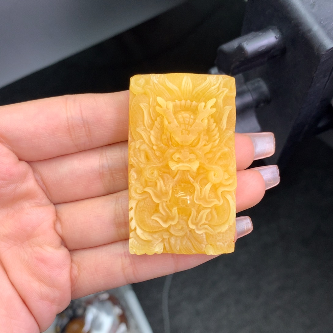 琥珀未镶嵌珠宝奇石52*31*12