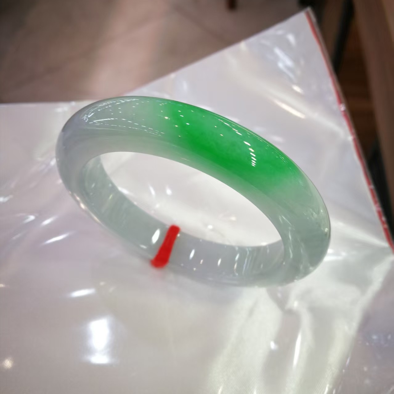天然翡翠A货，高货阳绿手镯