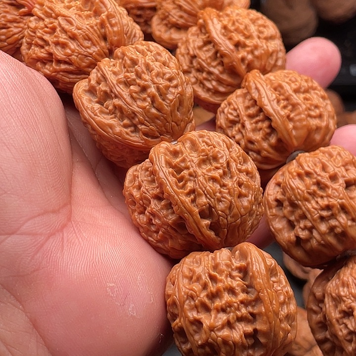 *****吊坠文玩核桃2白狮子