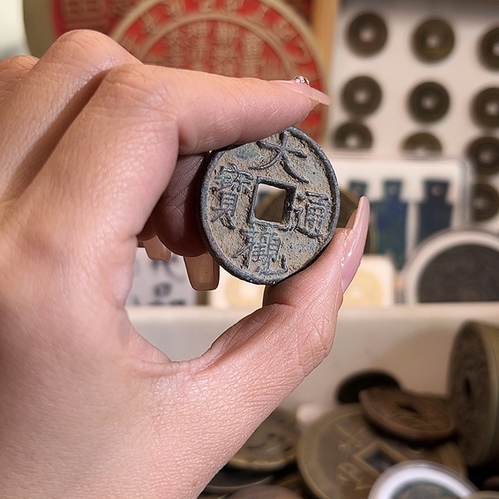 明***物铜现代翻砂工艺作品