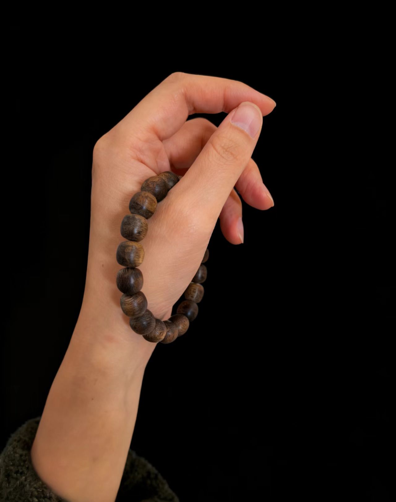 沉香越南芽庄富婆雷料白棋沉水老型单圈（纹理随型）