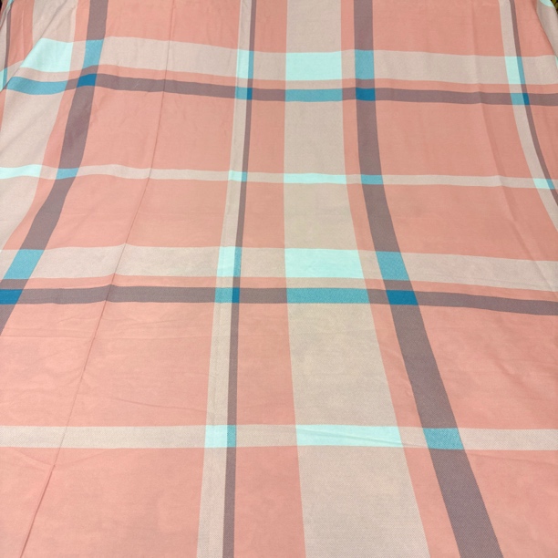 精品粉格，1.95×2.4+-.5COM免费加工床单(编号1)