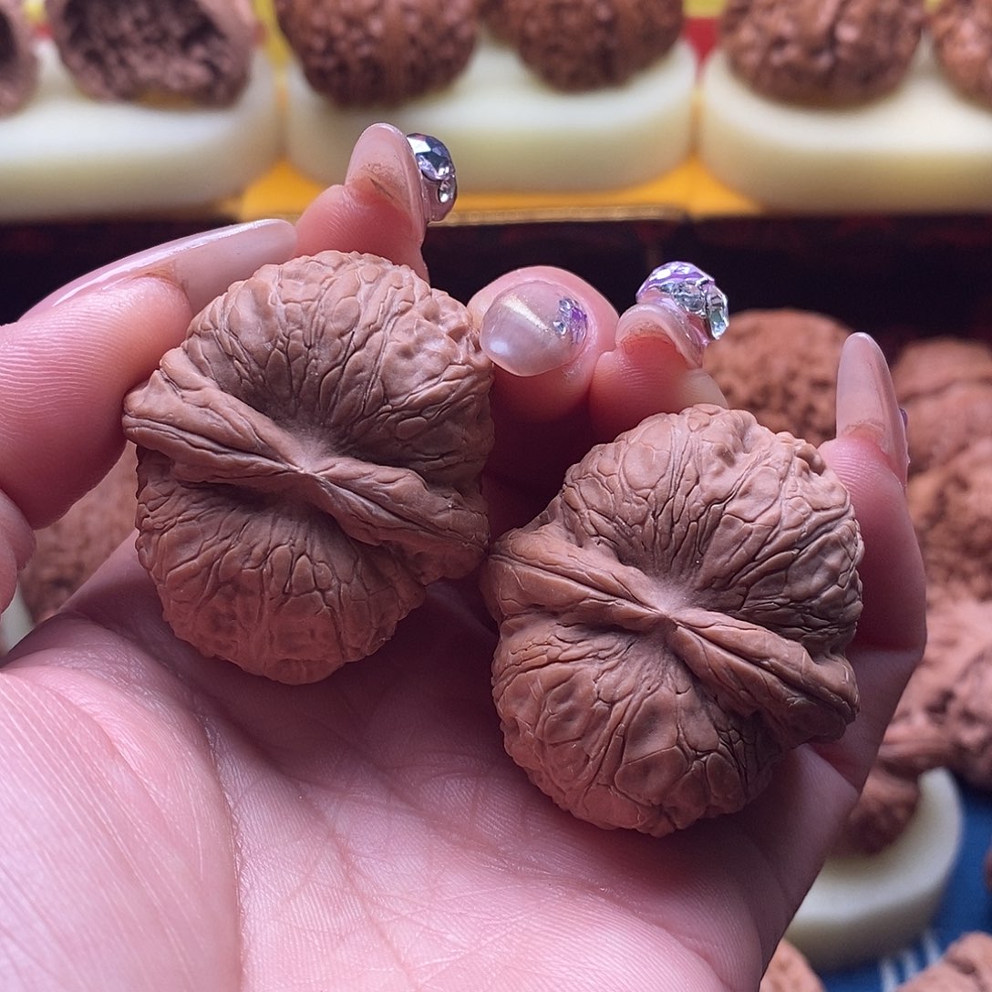 吊坠桃核42平谷元宝