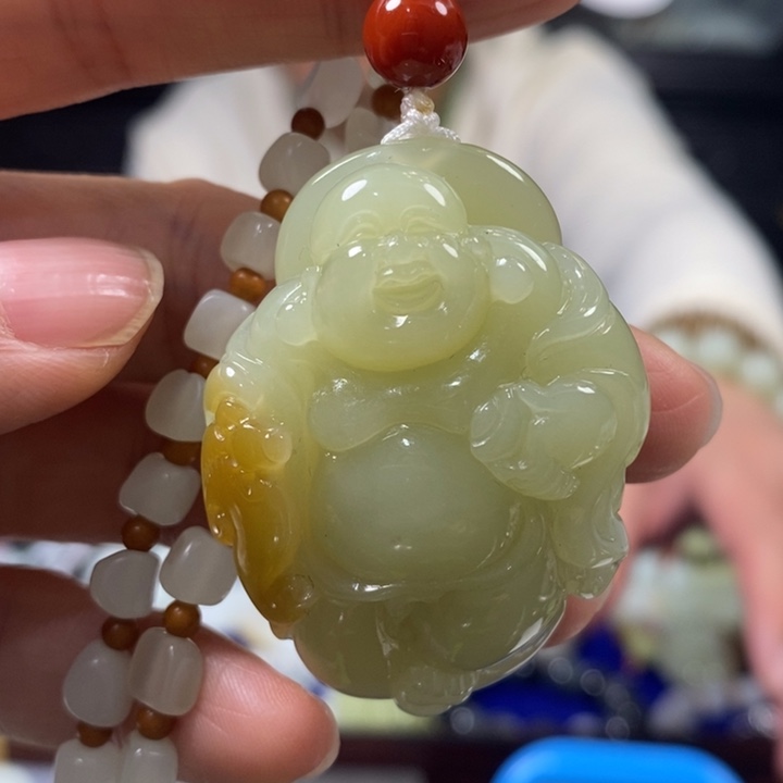 和田玉挂件未镶嵌?****?