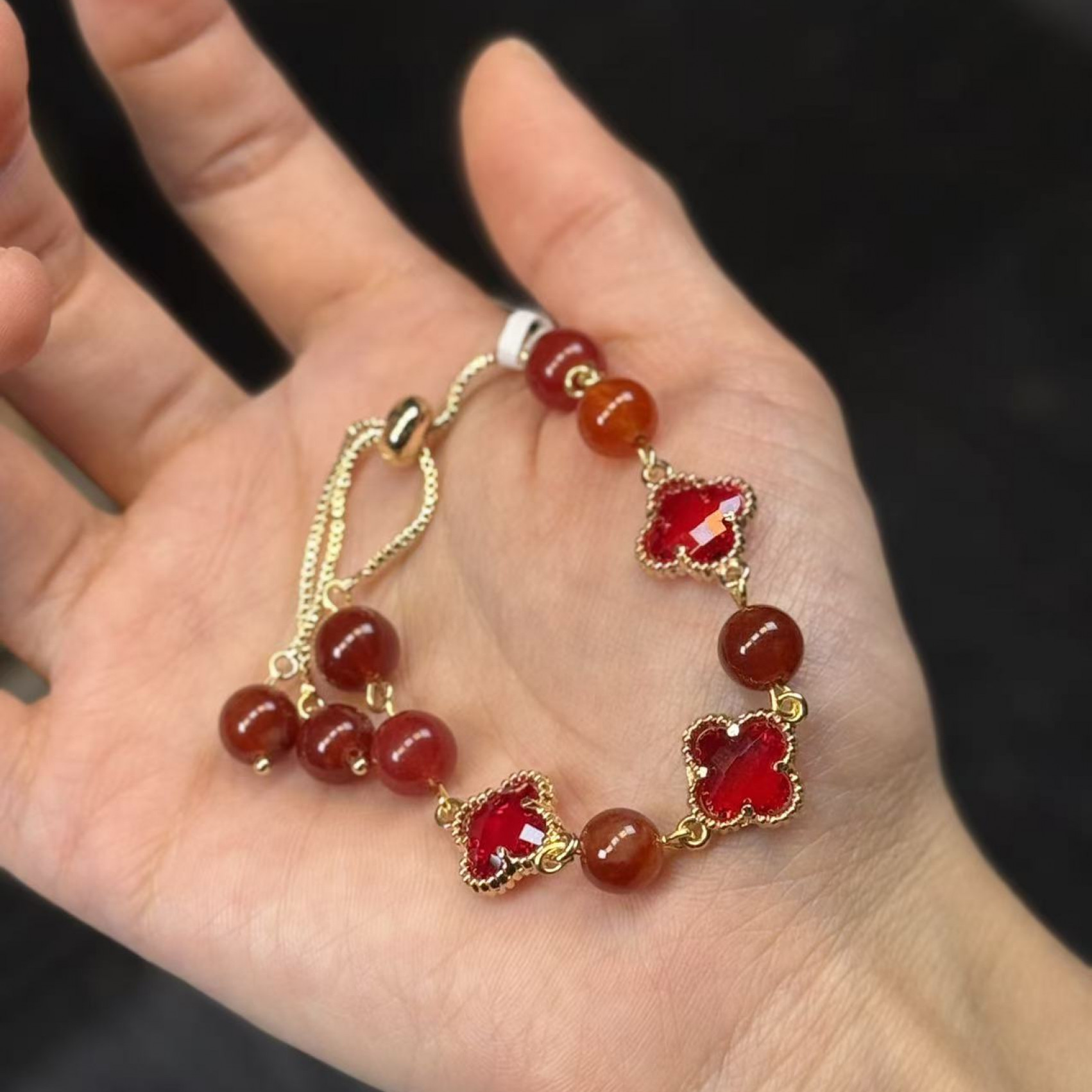 红水晶四叶草手链（无礼盒）MK1056