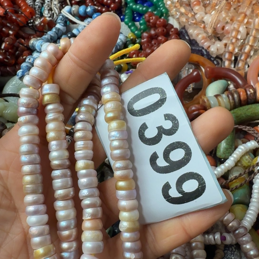 J***e玛瑙/玉髓未镶嵌颈饰