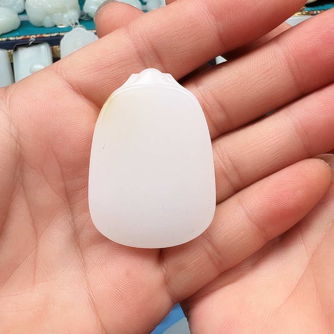 海****和田玉未镶嵌颈饰