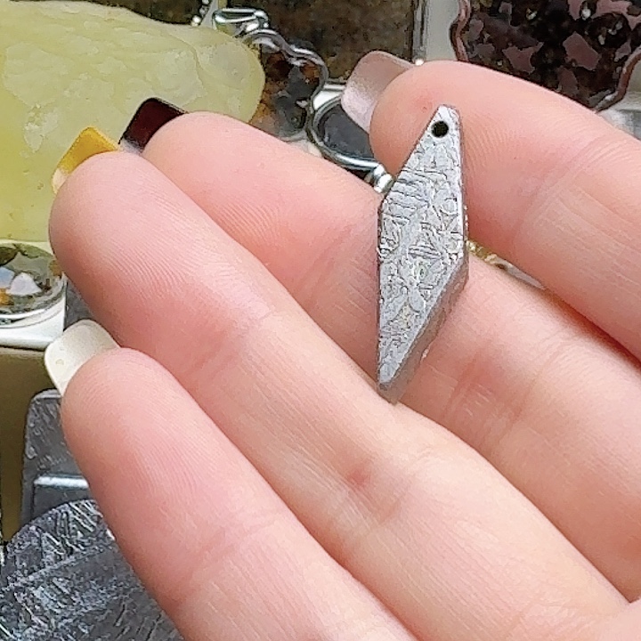 云***落石英石纯铜阿勒泰