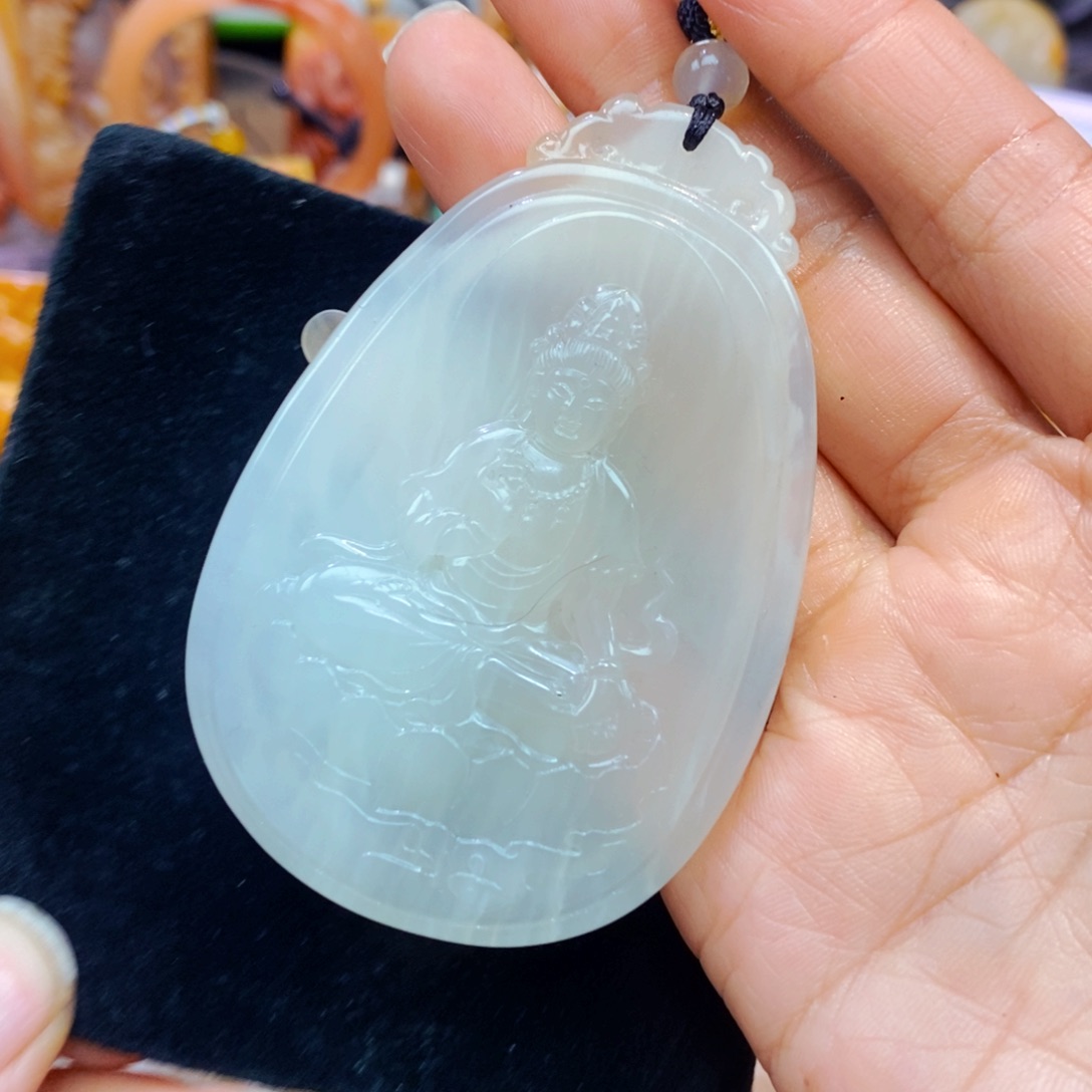 未镶嵌石英质玉（黄龙玉）吊坠(不含链)