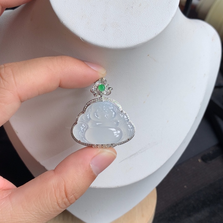 翡翠吊坠(不含链)18K金镶嵌