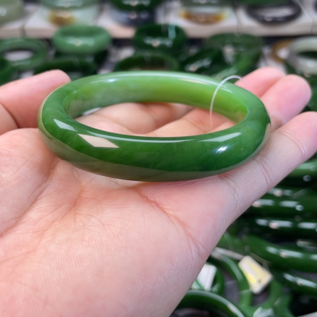 和田玉（碧玉）手镯未镶嵌
