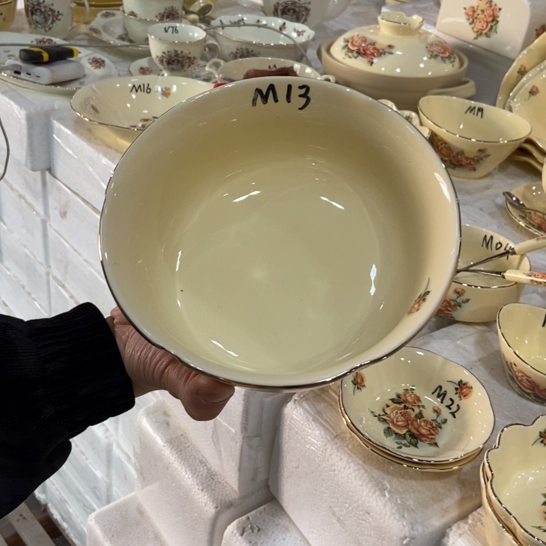 星博陶瓷………………。13