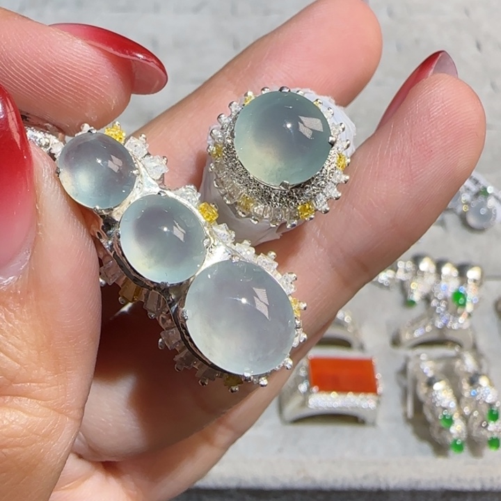 定制翡翠未镶嵌翡翠