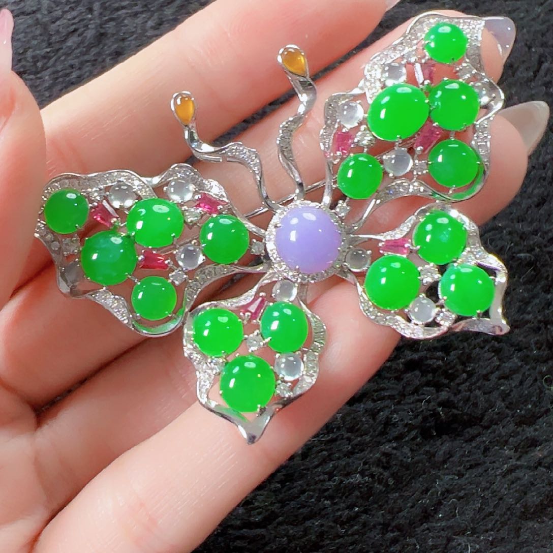 翡翠颈饰18K金镶嵌签收后24小时鉴赏期