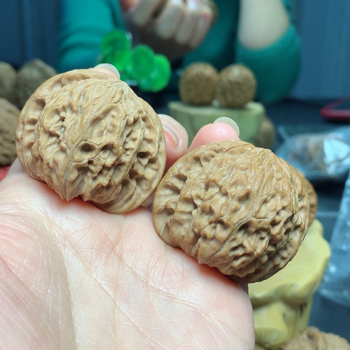 文玩核桃吊坠山地磨盘42