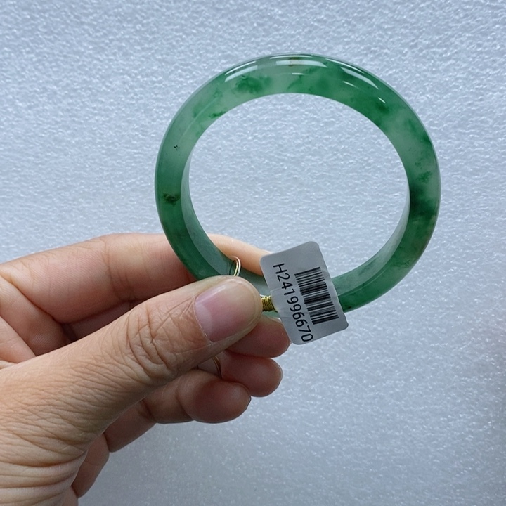 石英质玉未镶嵌手镯青青51-52多人
