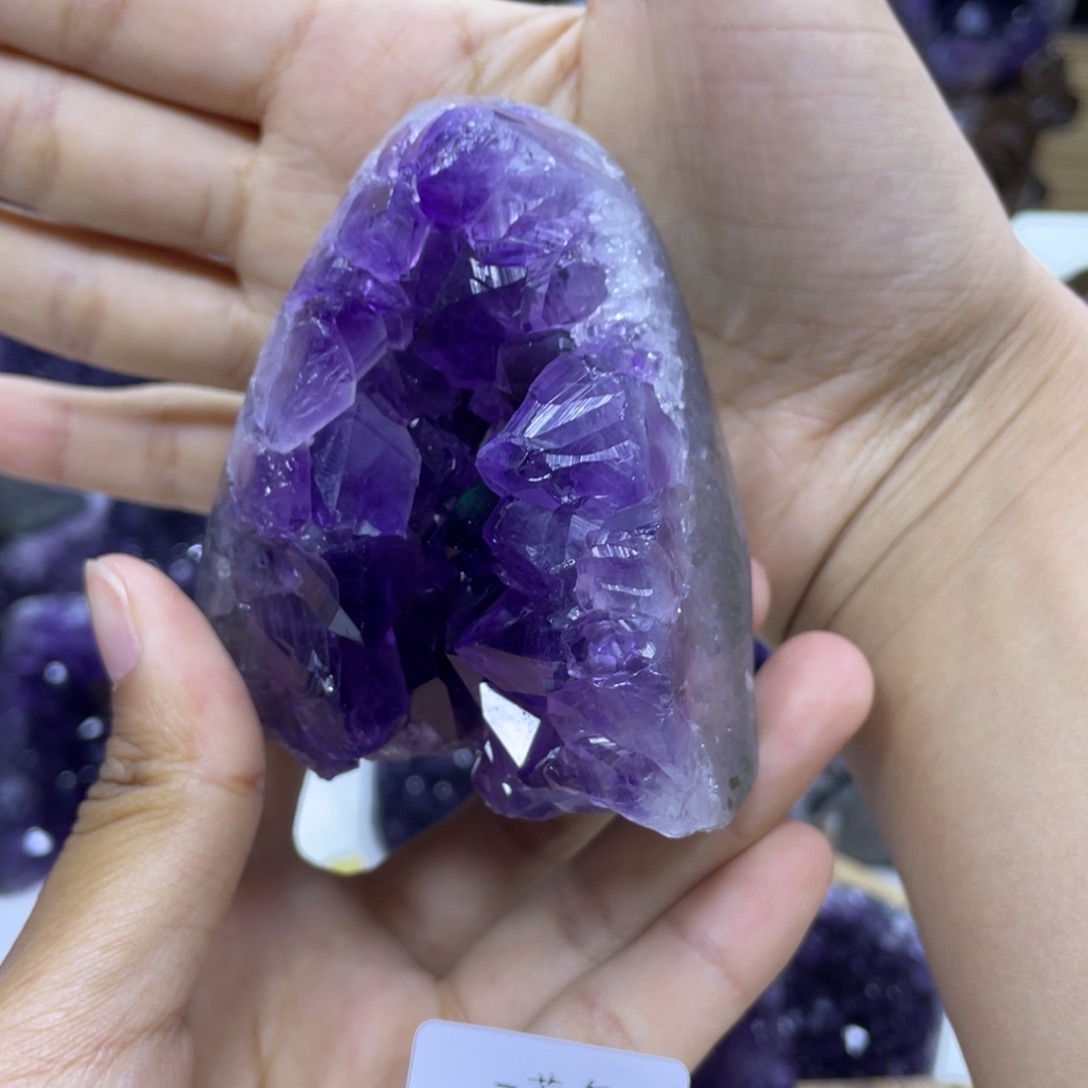 乌拉圭紫水晶摆件r121