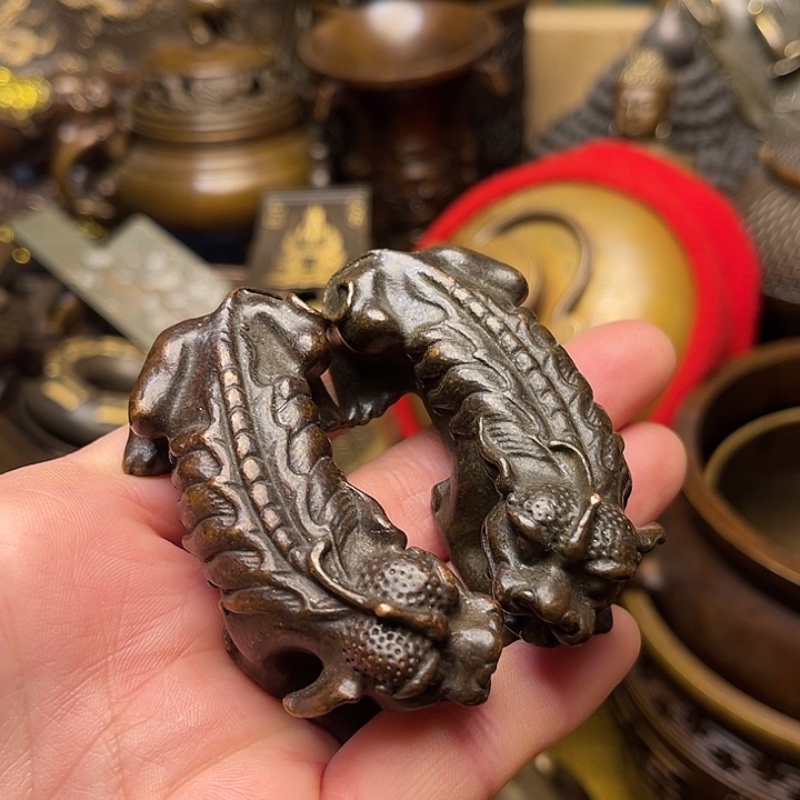 精美铜器批发档口