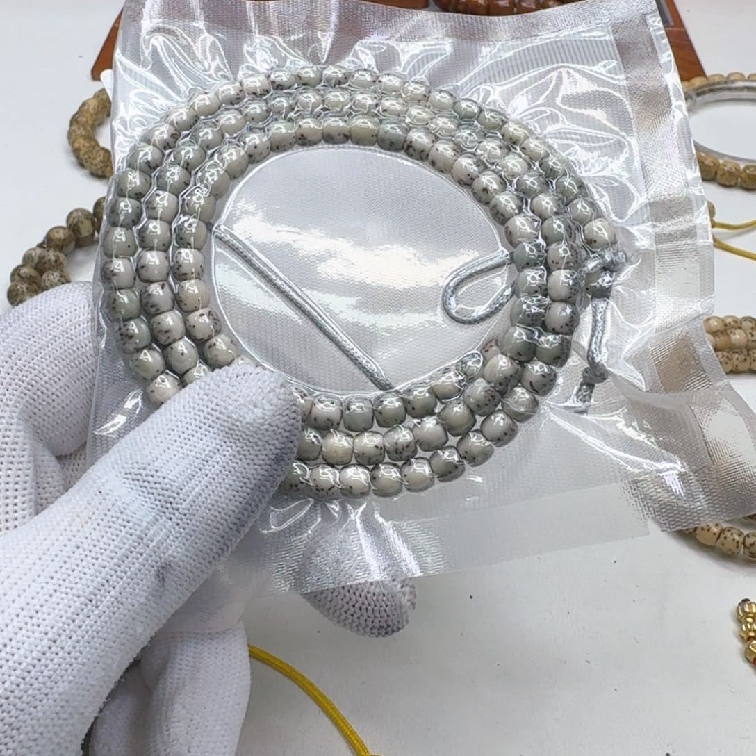 星月菩提手串31灭世糯冰绿背河豚6元左右108