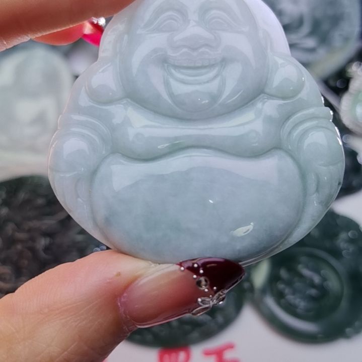 翡翠颈饰未镶嵌天然的A货翡翠多样性发货