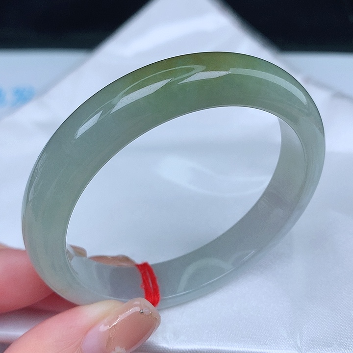 未镶嵌手镯翡翠天然