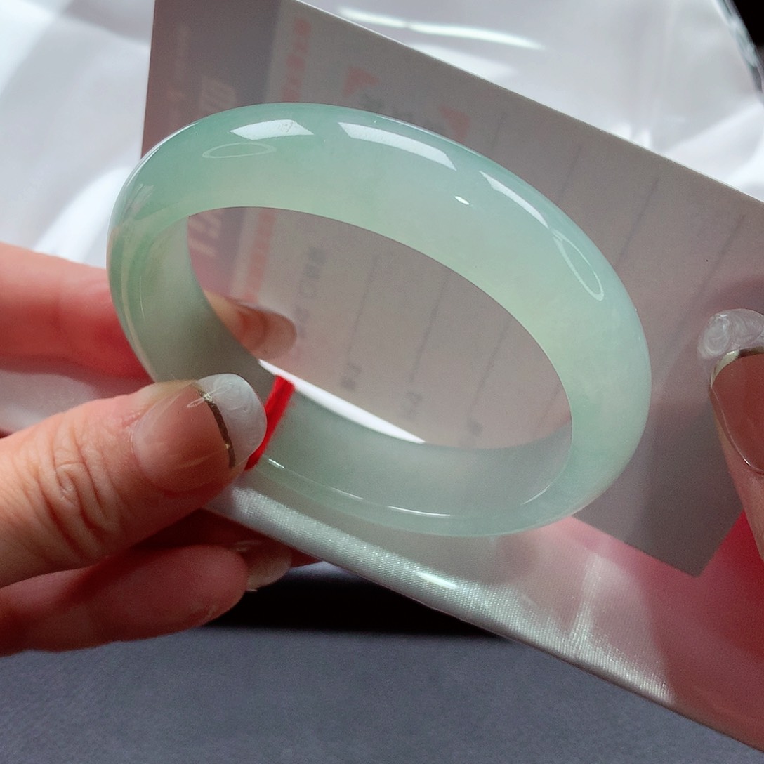 未镶嵌手镯（贵妃镯）翡翠98号，天然A货翡翠手镯