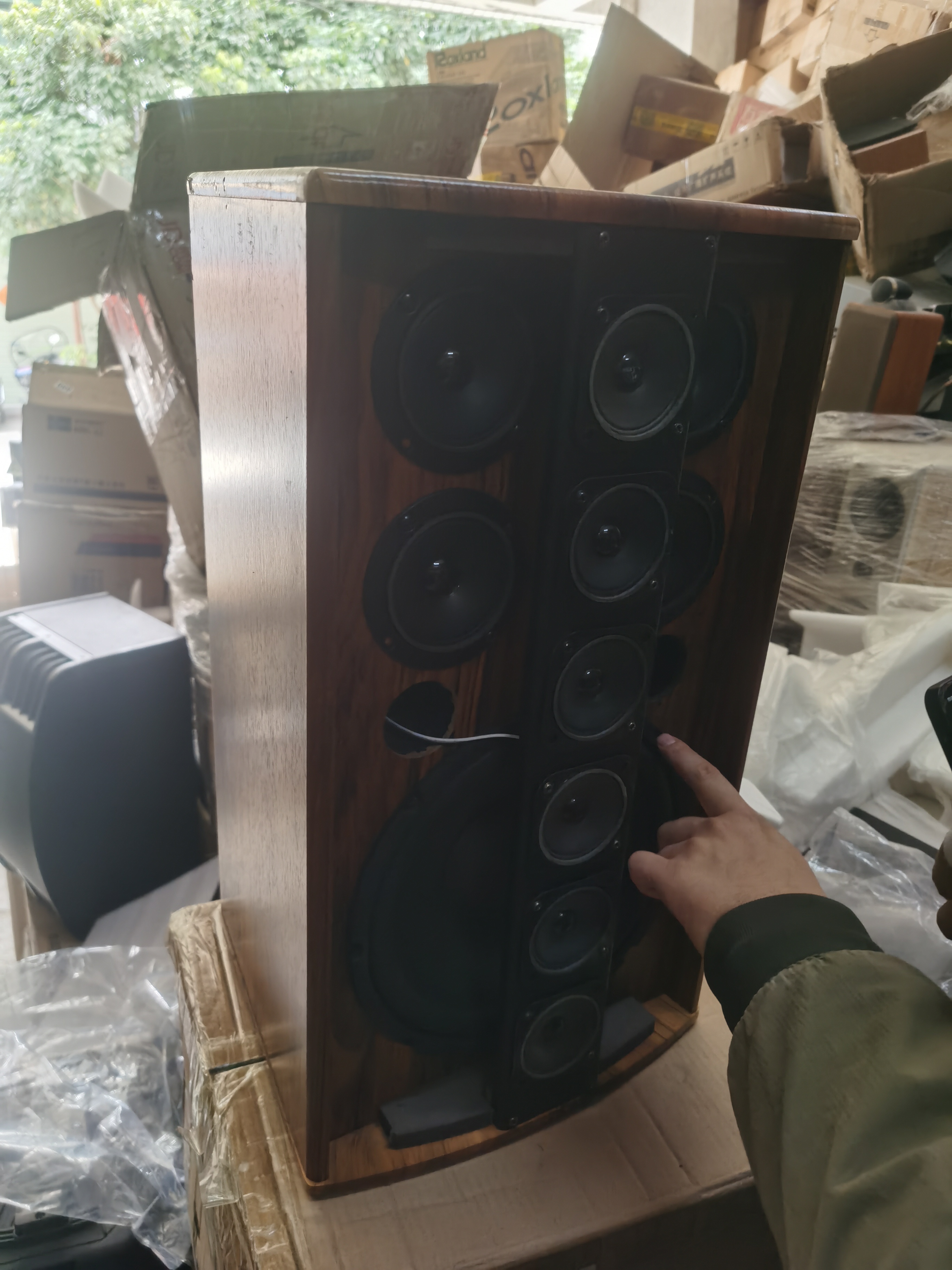 未使用  10寸3分频一个音箱，不包邮，微瑕