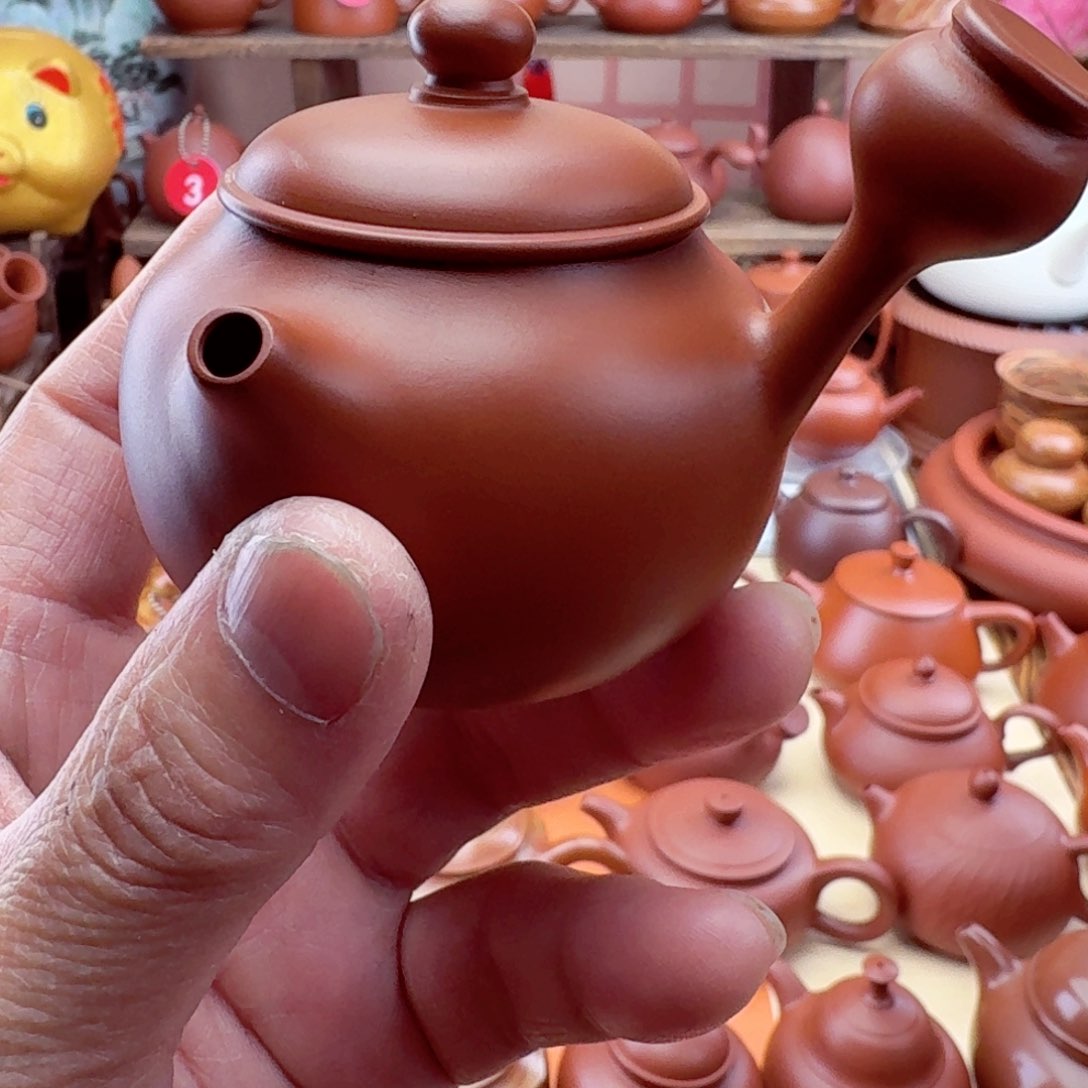 紫砂茶壶侧面80 CC手拉