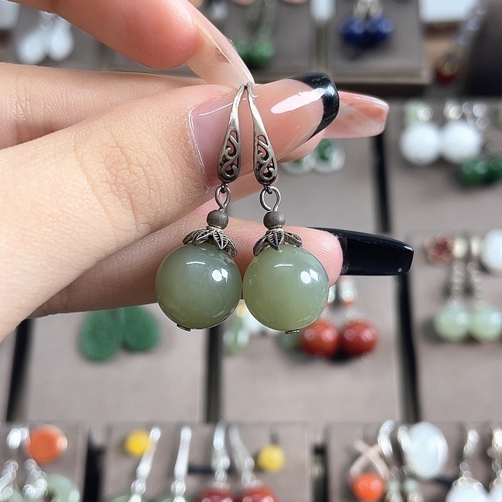 和田玉银S925镶嵌耳饰12左右深色