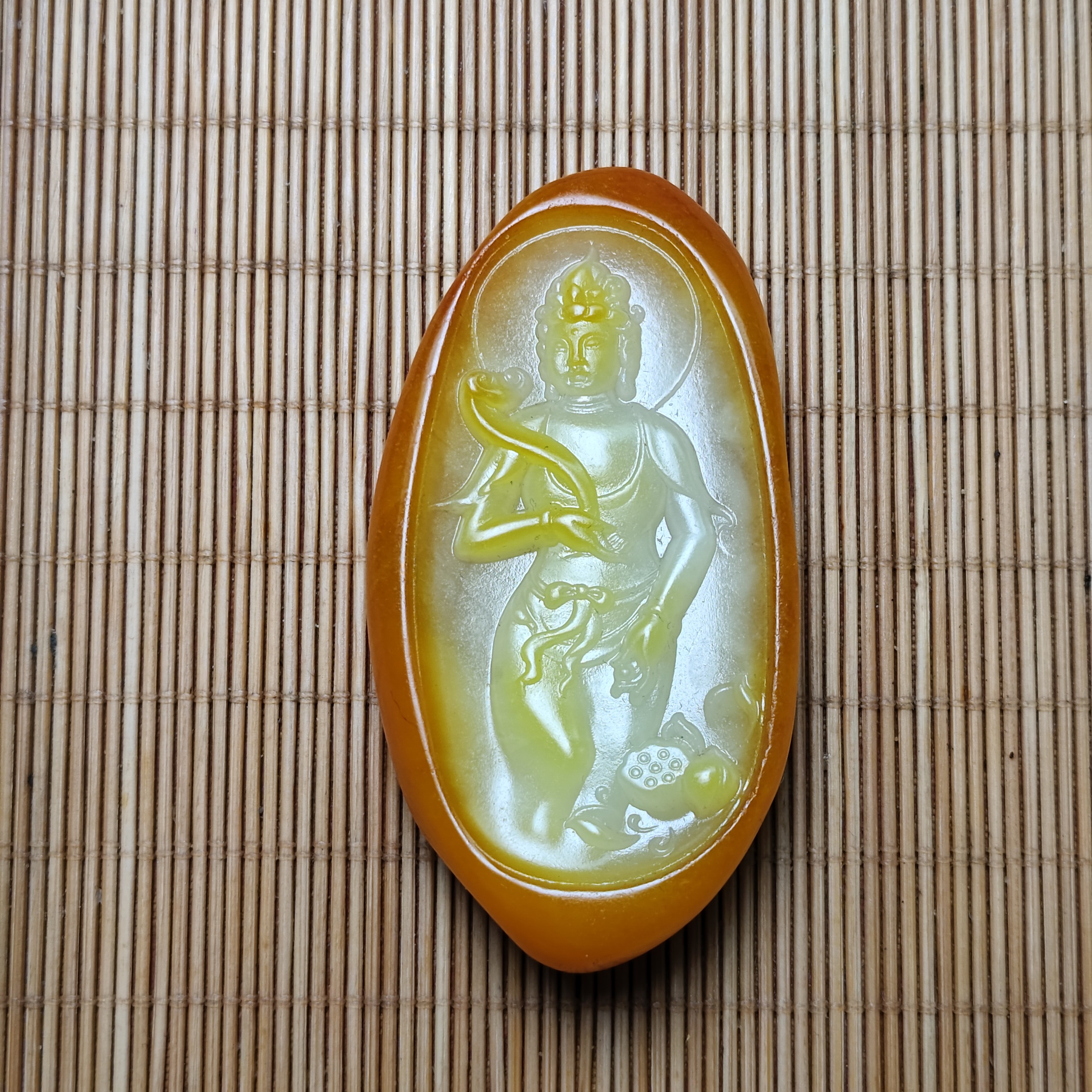 新疆和田玉如意观音92克