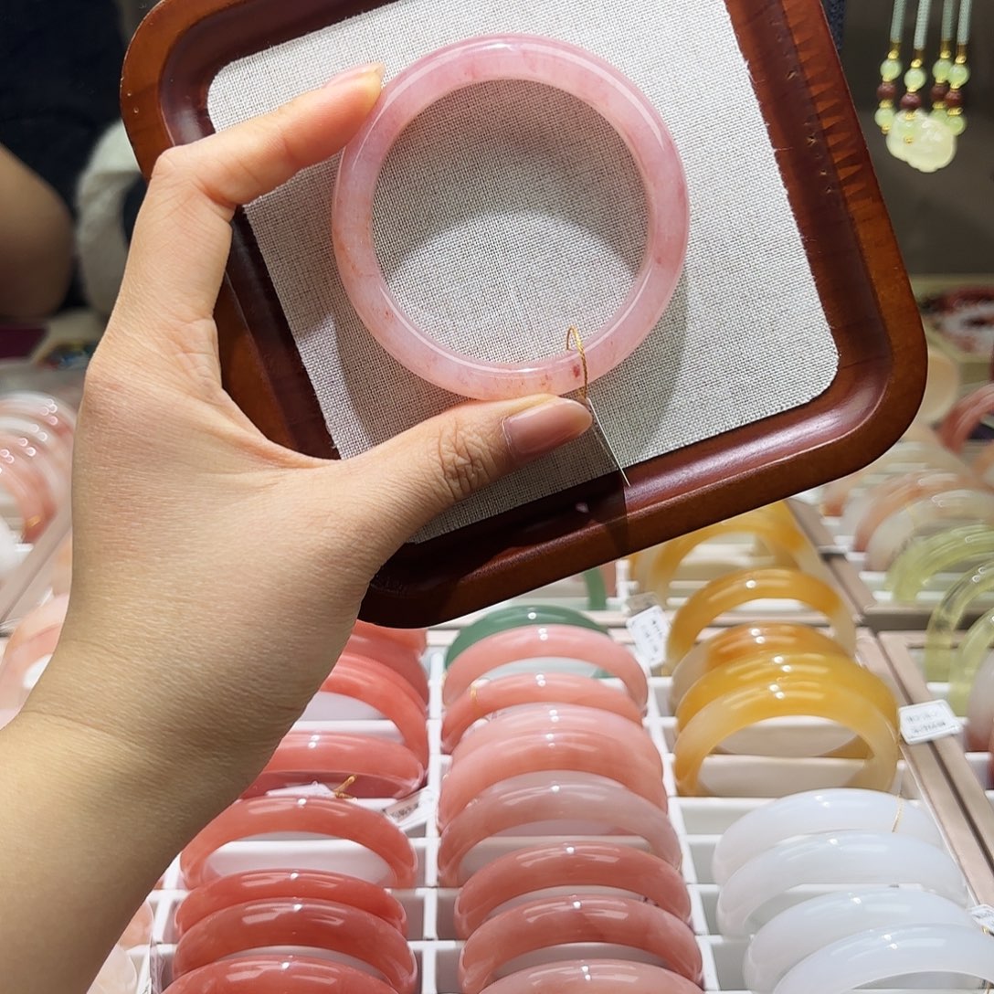 石英质玉（金丝玉）未镶嵌手镯55/56