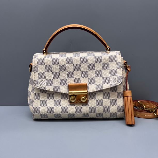 95新 LouisVuitton/路易威登 白棋盘格Croisette邮差包尺寸23*16 