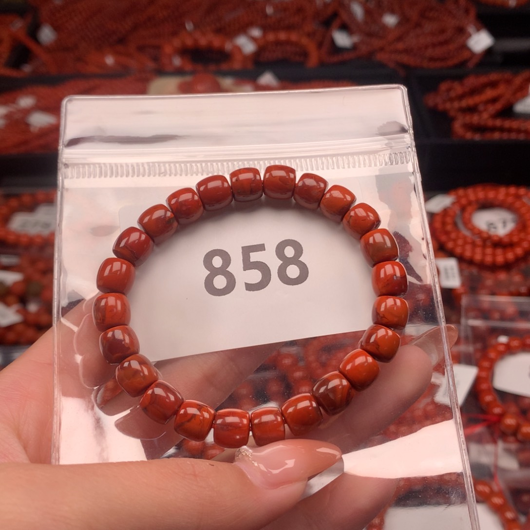 南红玛瑙手串未镶嵌858