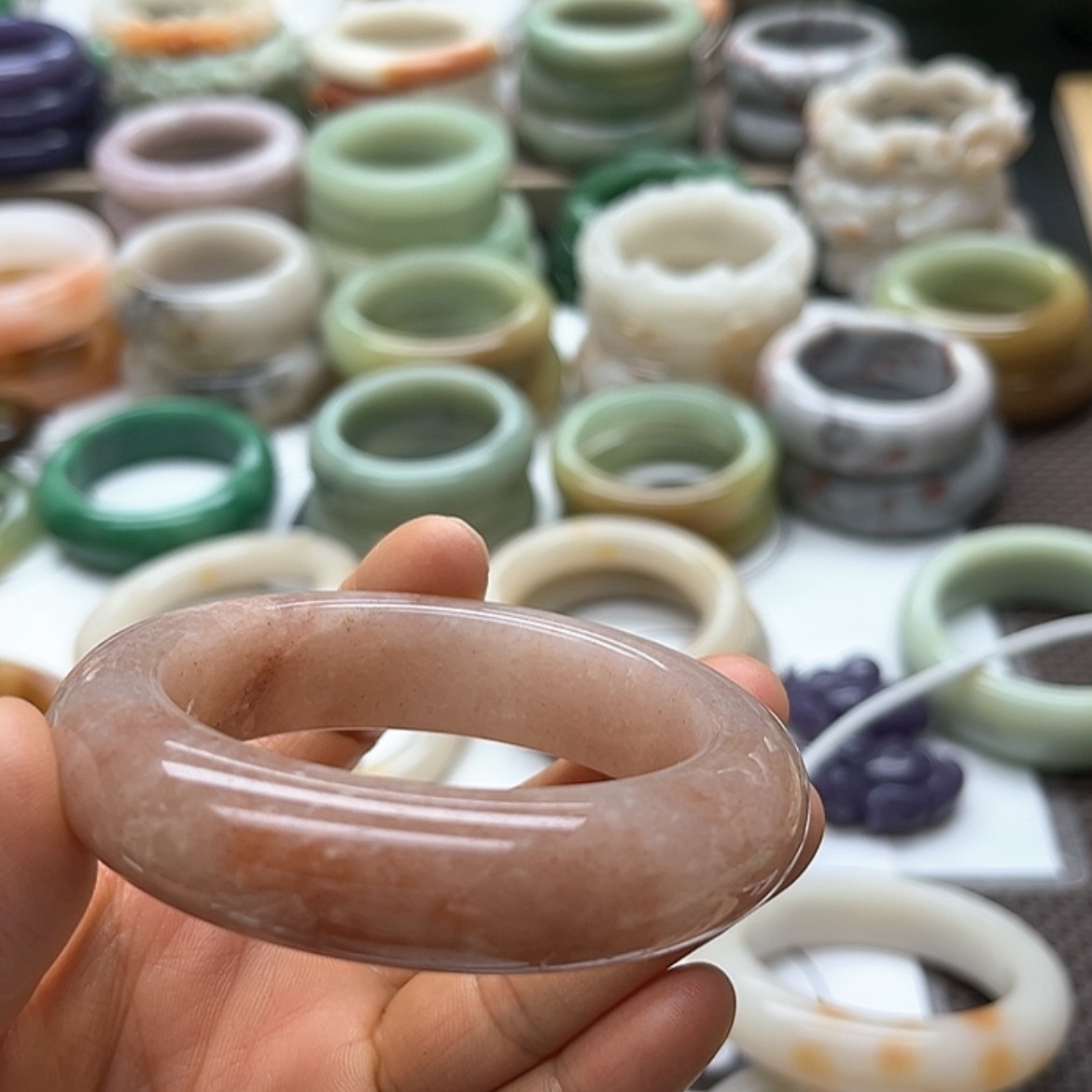 【闪购商品】未镶嵌手镯石英质玉风花雪月福利