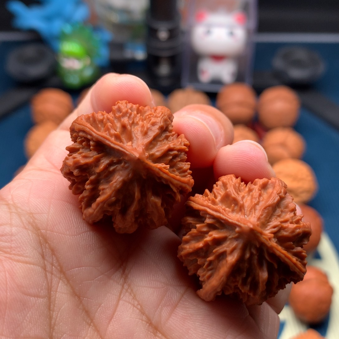 文玩核桃把件球八棱