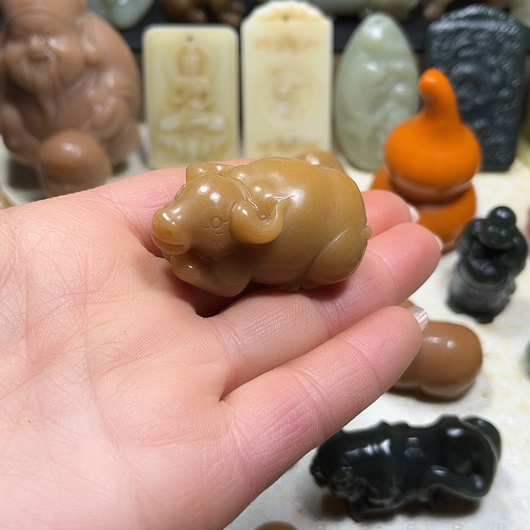 白玉菩提吊坠白玉菩提吊坠