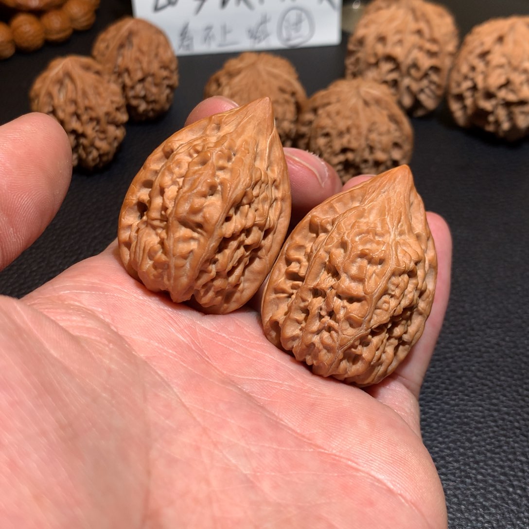 文玩核桃把件野生延庆鸭嘴32