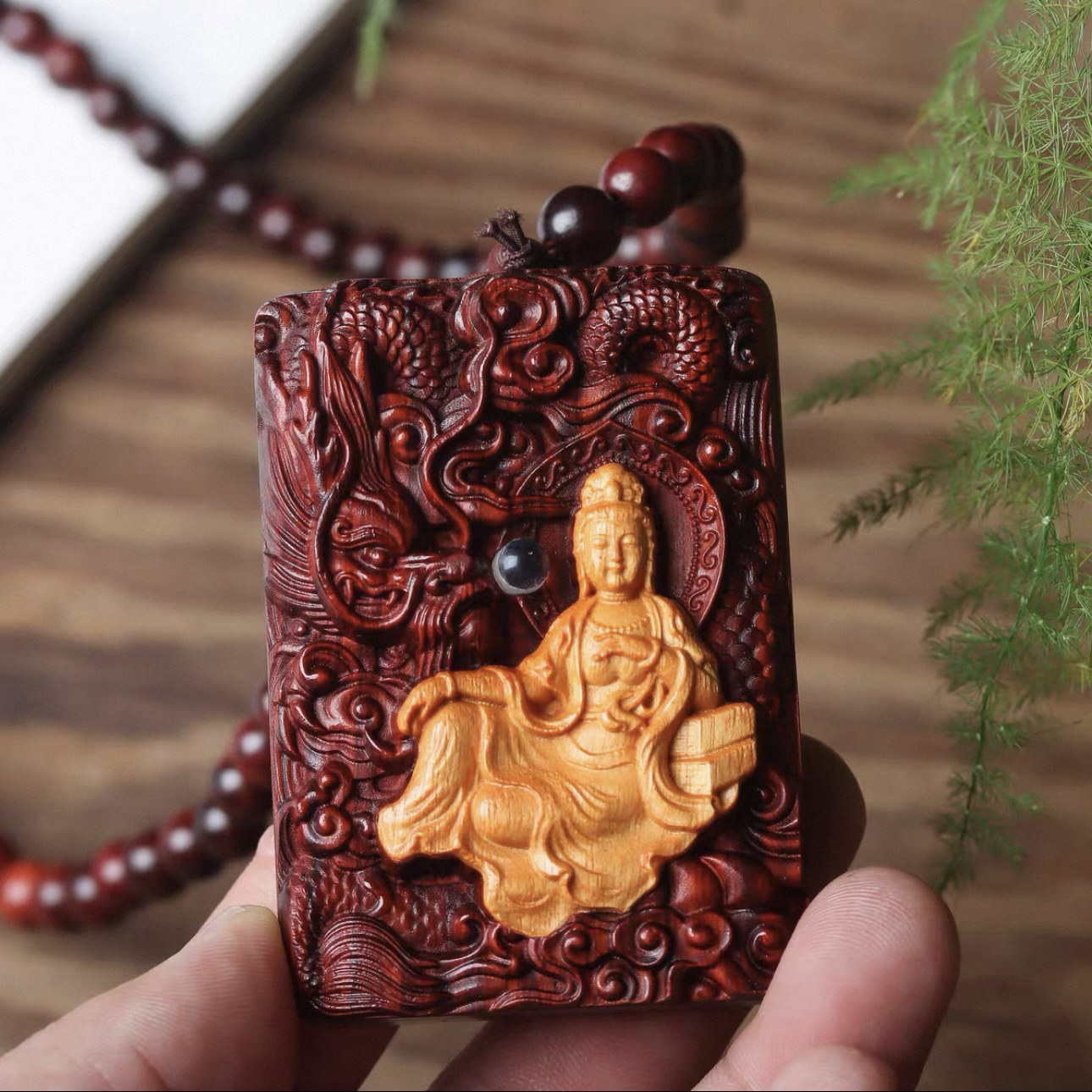 小叶紫檀御龙自在观音菩萨吊坠配项链可把玩
