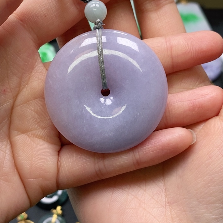 翡翠颈饰未镶嵌吊坠