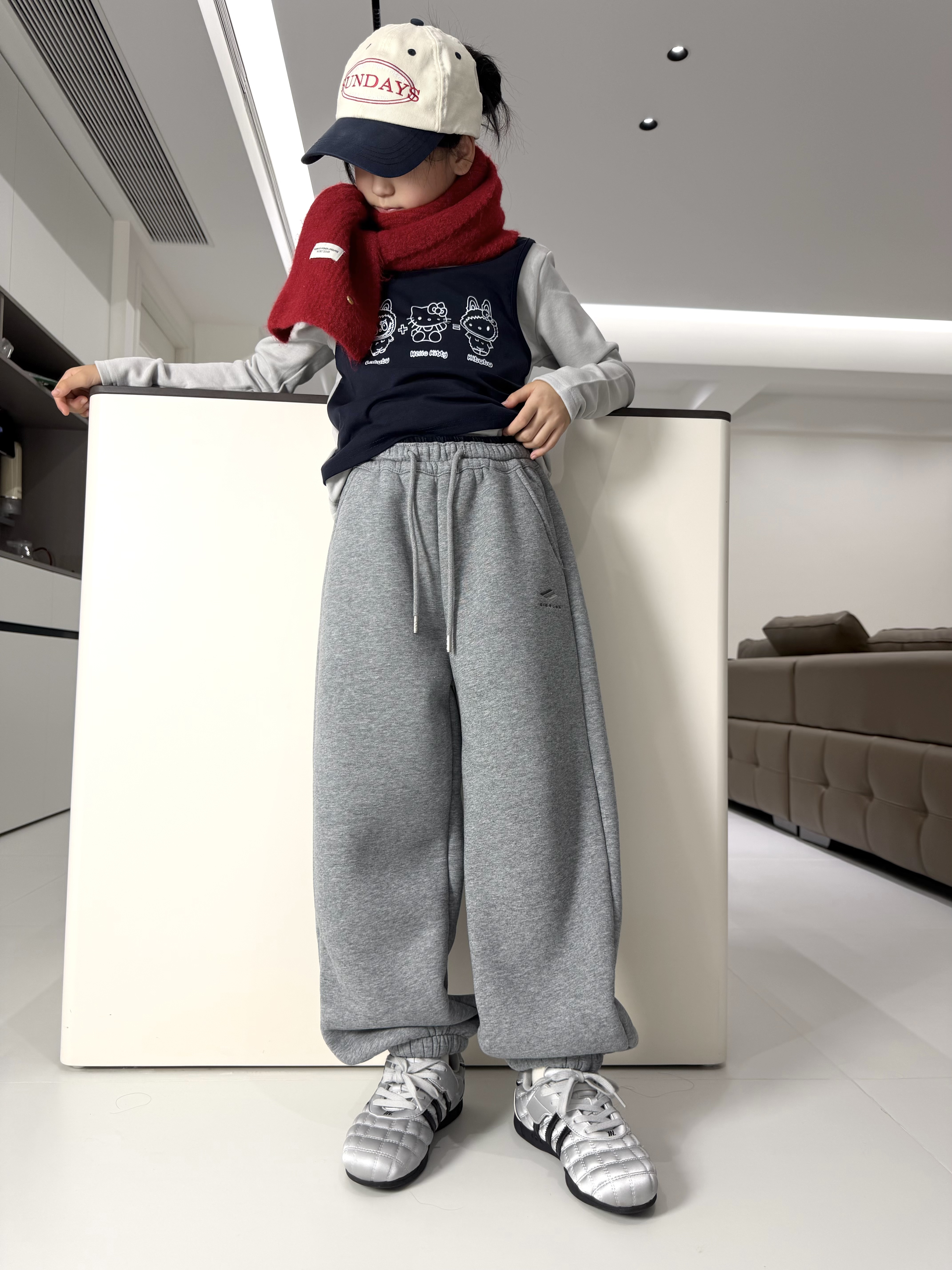 儿童羊羔毛运动裤