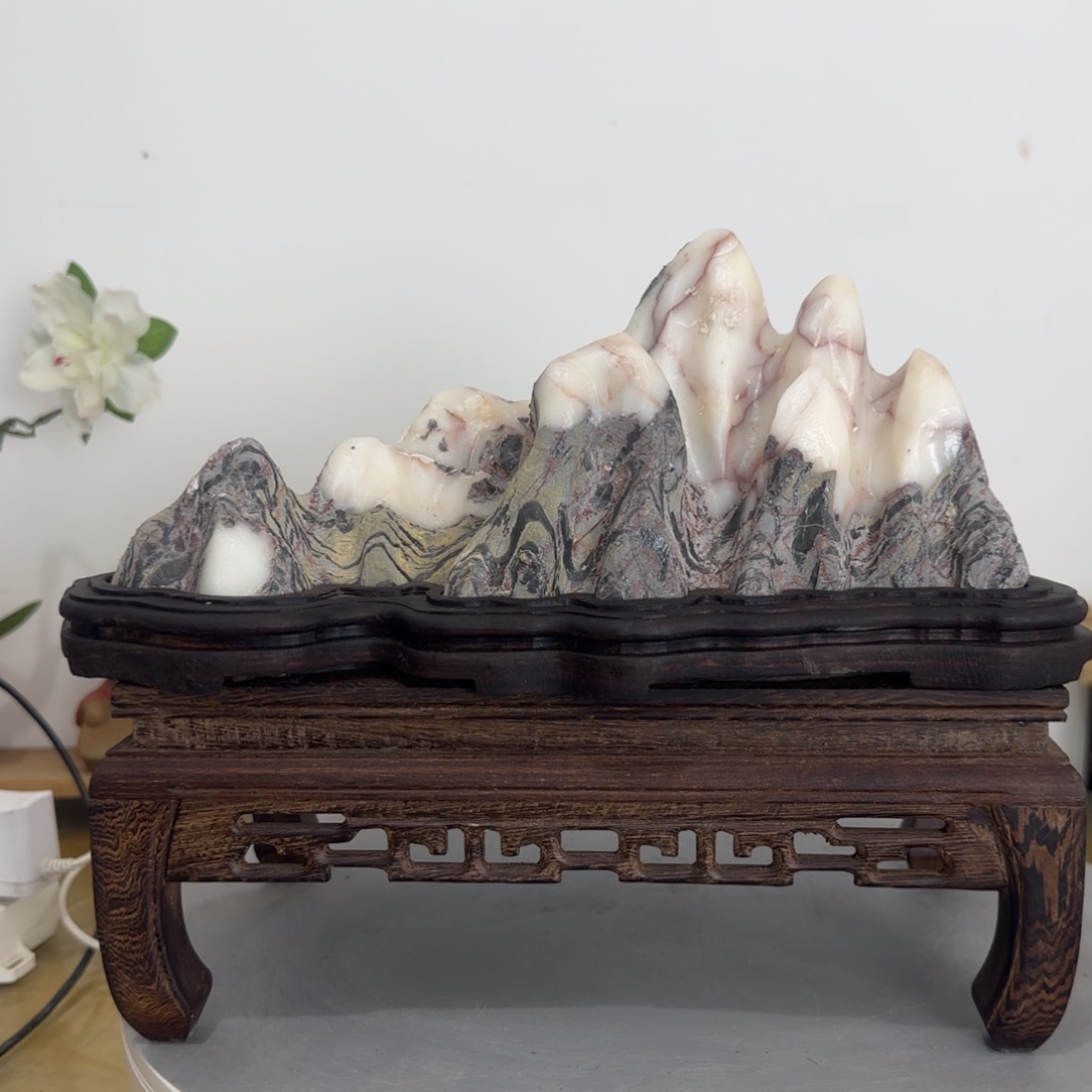 寒***下灵璧奇石白灵玉石