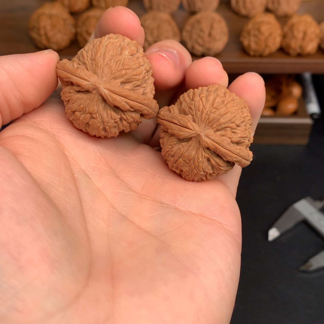 楷***果文玩核桃吊坠38球白