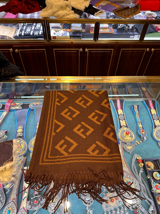 时尚女款高端围巾